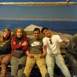 North Island Museums and Their Communities, 2017, Dr. Lynette Harper with four of the field school participants (VI Visitor Centre).